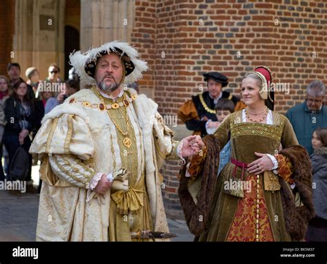 women at the tudor court